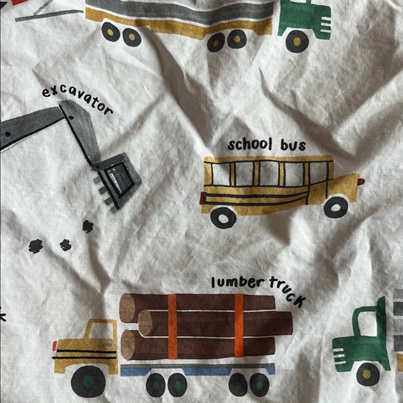 Busy Trucks Organic Cotton Toddler sheet set, flat and fitted - Picture 2 of 5